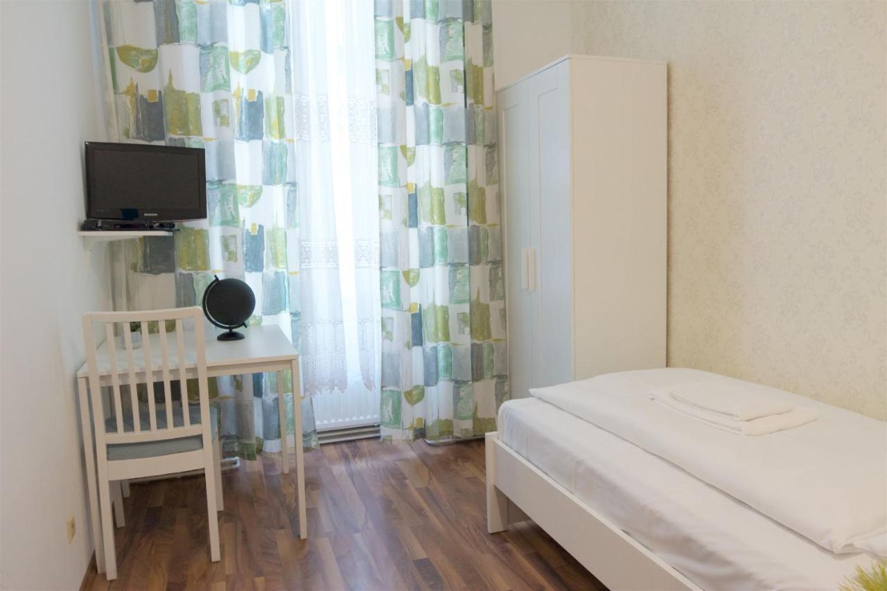 Hotel Pension Arpi Βιέννη Εξωτερικό φωτογραφία