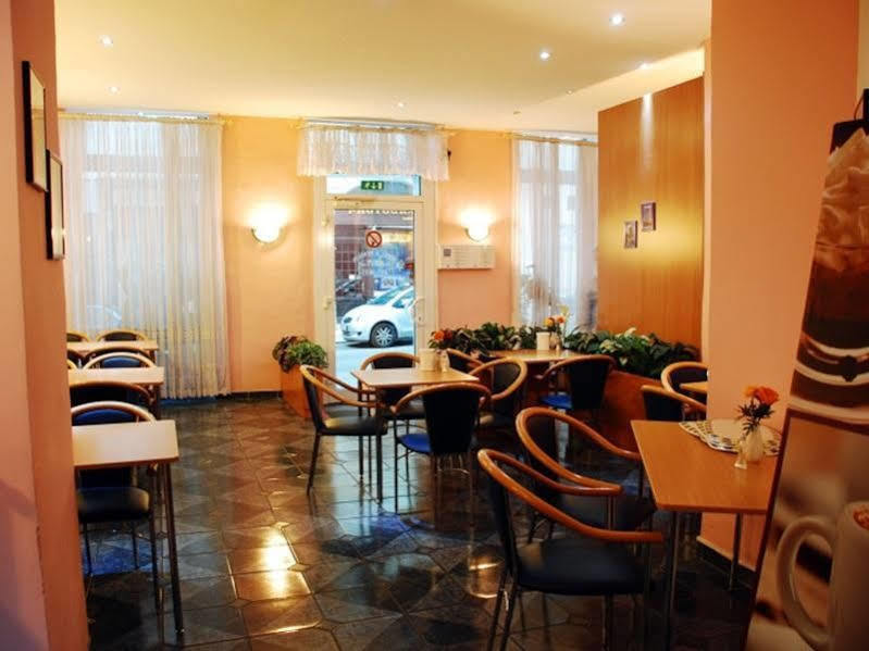 Hotel Pension Arpi Βιέννη Εξωτερικό φωτογραφία