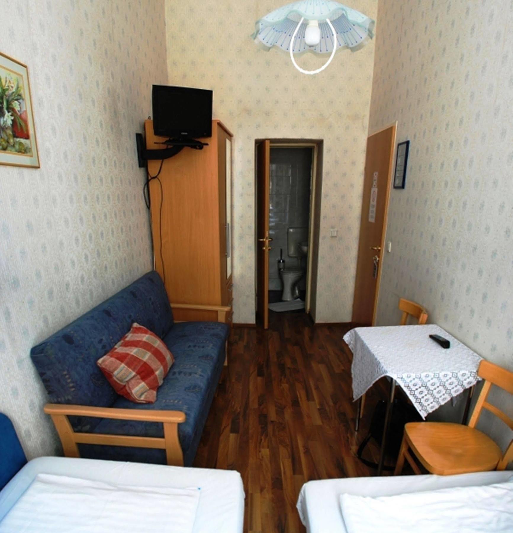 Hotel Pension Arpi Βιέννη Εξωτερικό φωτογραφία