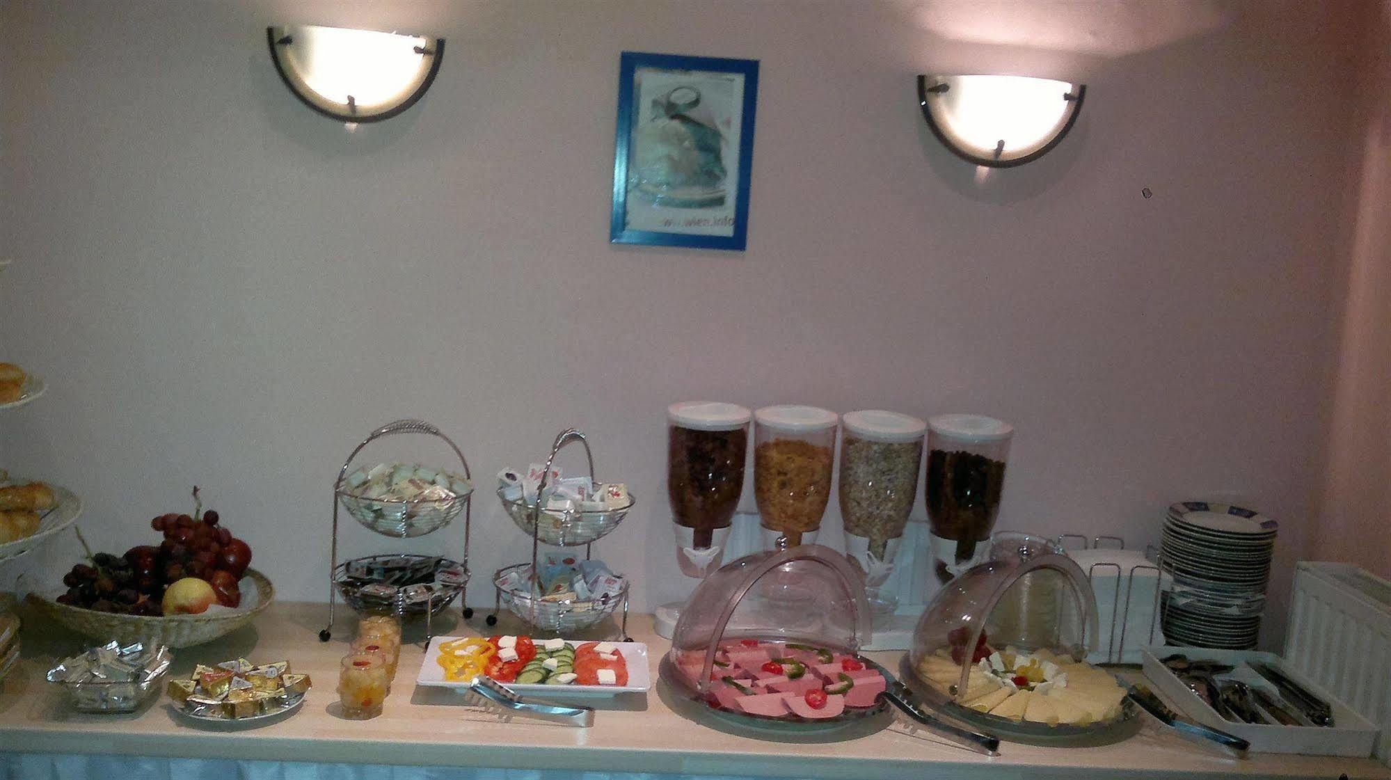 Hotel Pension Arpi Βιέννη Εξωτερικό φωτογραφία
